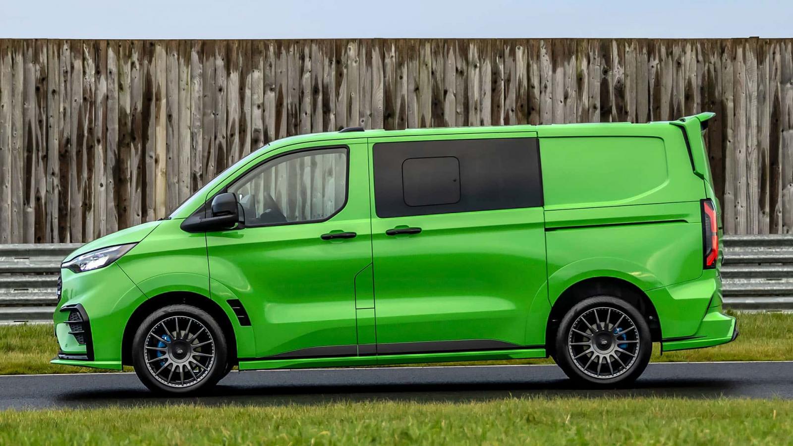 Το νέο Ford Transit MS-RT έφτασε με αγωνιστικά γονίδια!